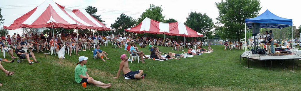 Day5_striped_tent_Bands.jpg